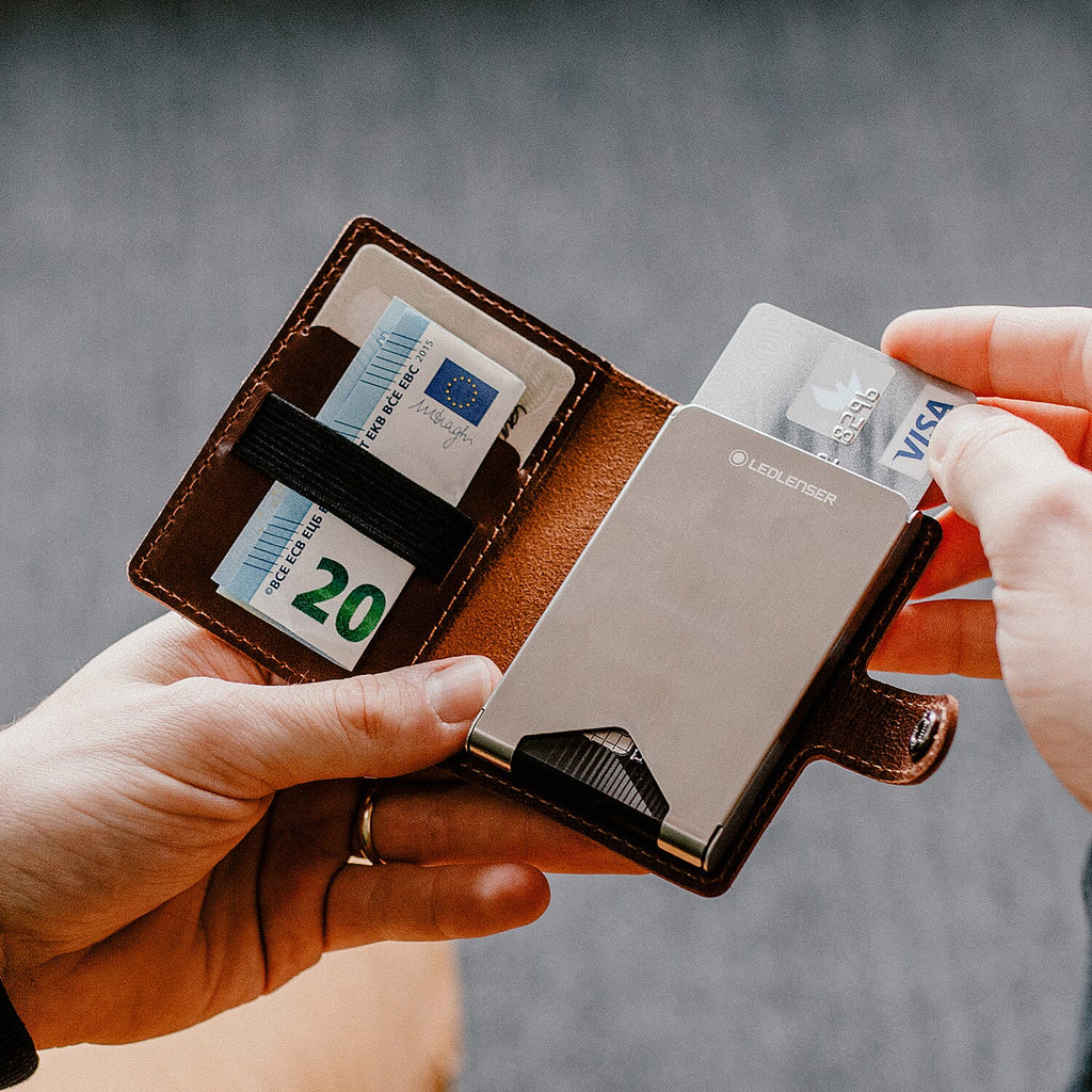 Ledlenser Lite Genuine Leather Wallet, Wireless Charging, Secure Card Holder, Flashlight With RFID Protection - Camel