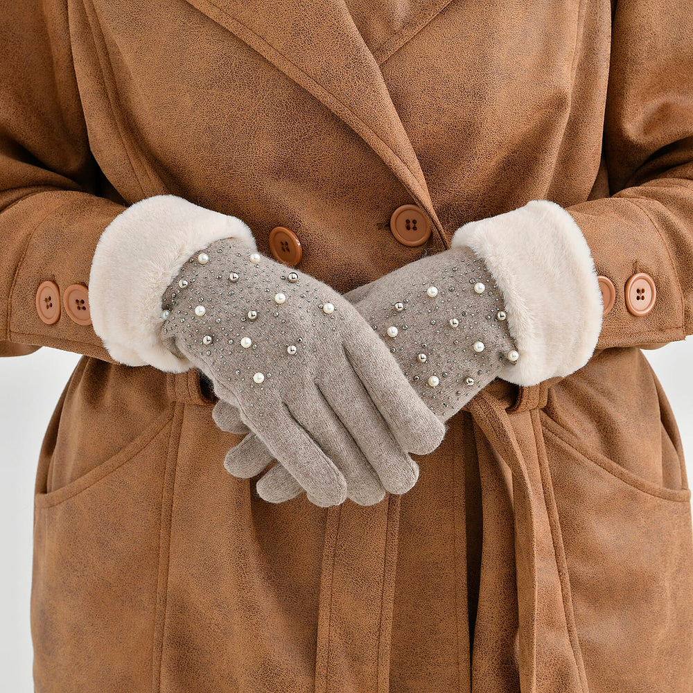 Luxurious Cashmere Beaded Gloves with Faux Fur Cuffs - Beige