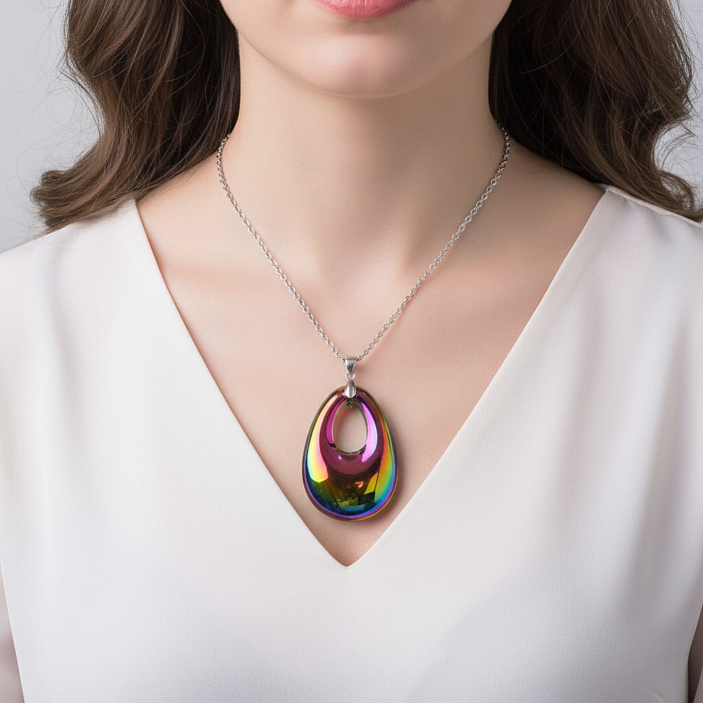 RC01-31 Pendant with Chain (Size 24) Pure White Stainless Steel