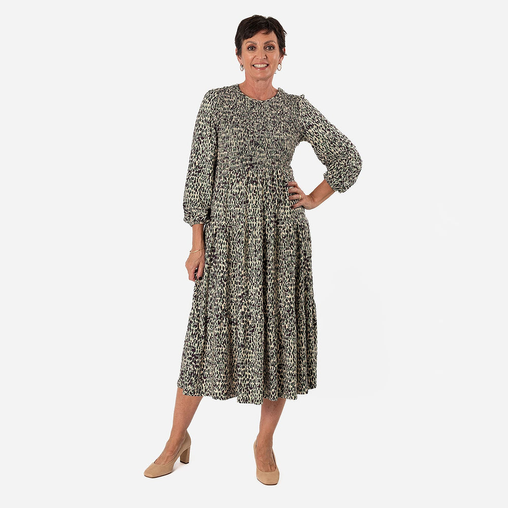 - Maisi Soft Touch Dotty Print Shirred Dress (Size - M) - Green