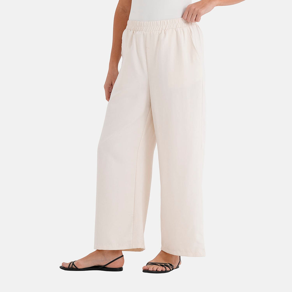 - Maisi Relaxed Fit Wide Leg Lounge Trousers (Size - M) - Cream