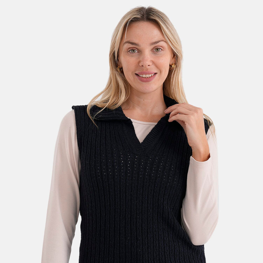 & maisi Women’s V-Neck Marl Cable Knit Vest with Open Collar & Relaxed Fit