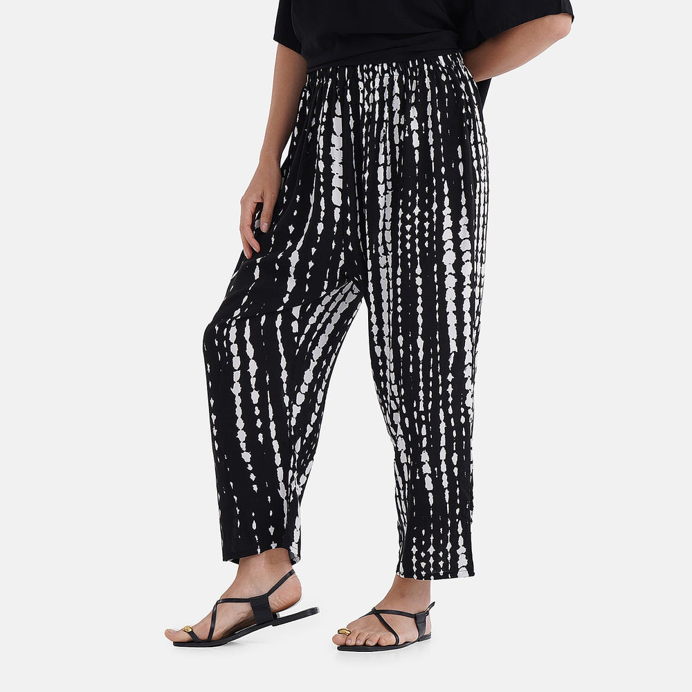 & Maisi Printed Loungwear  - Black & Black