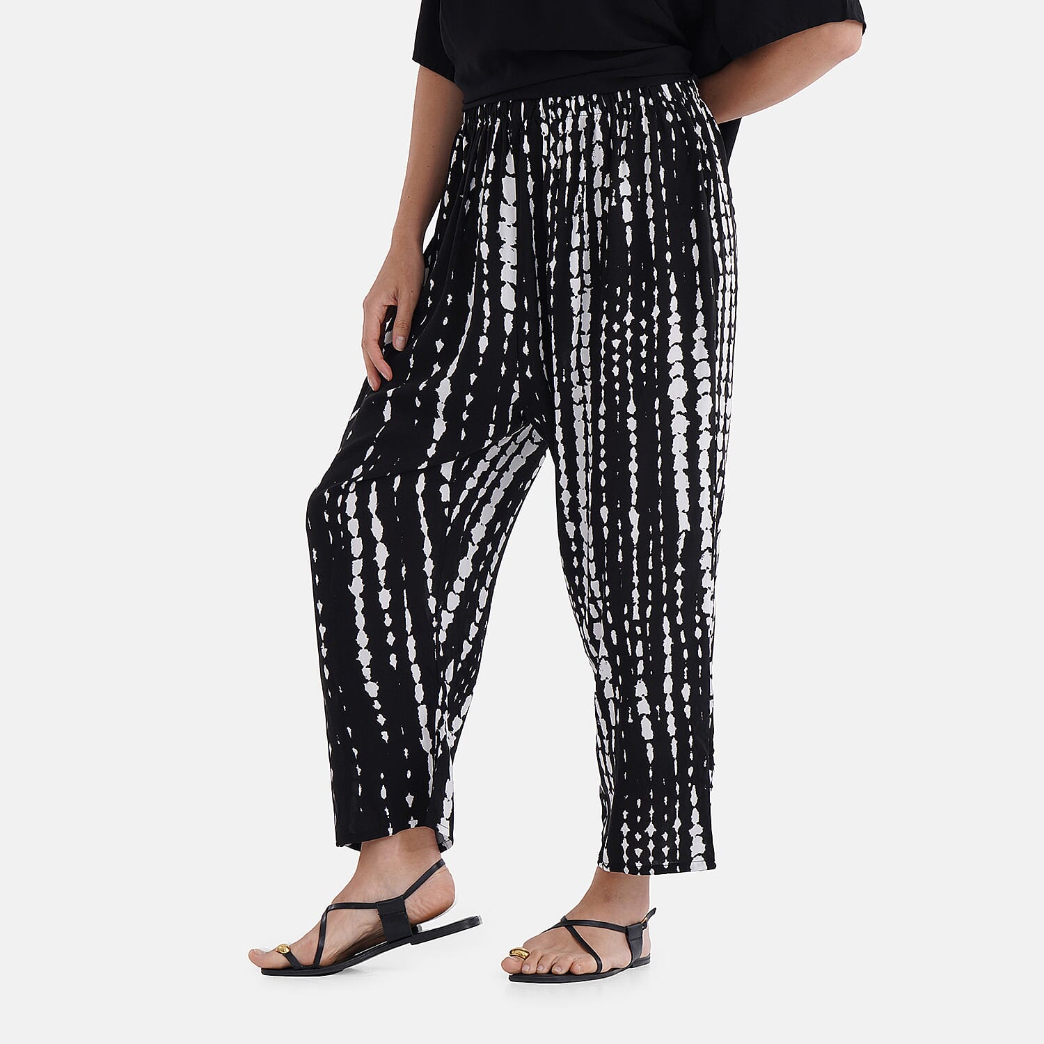 & Maisi Printed Loungwear  - Black & Black