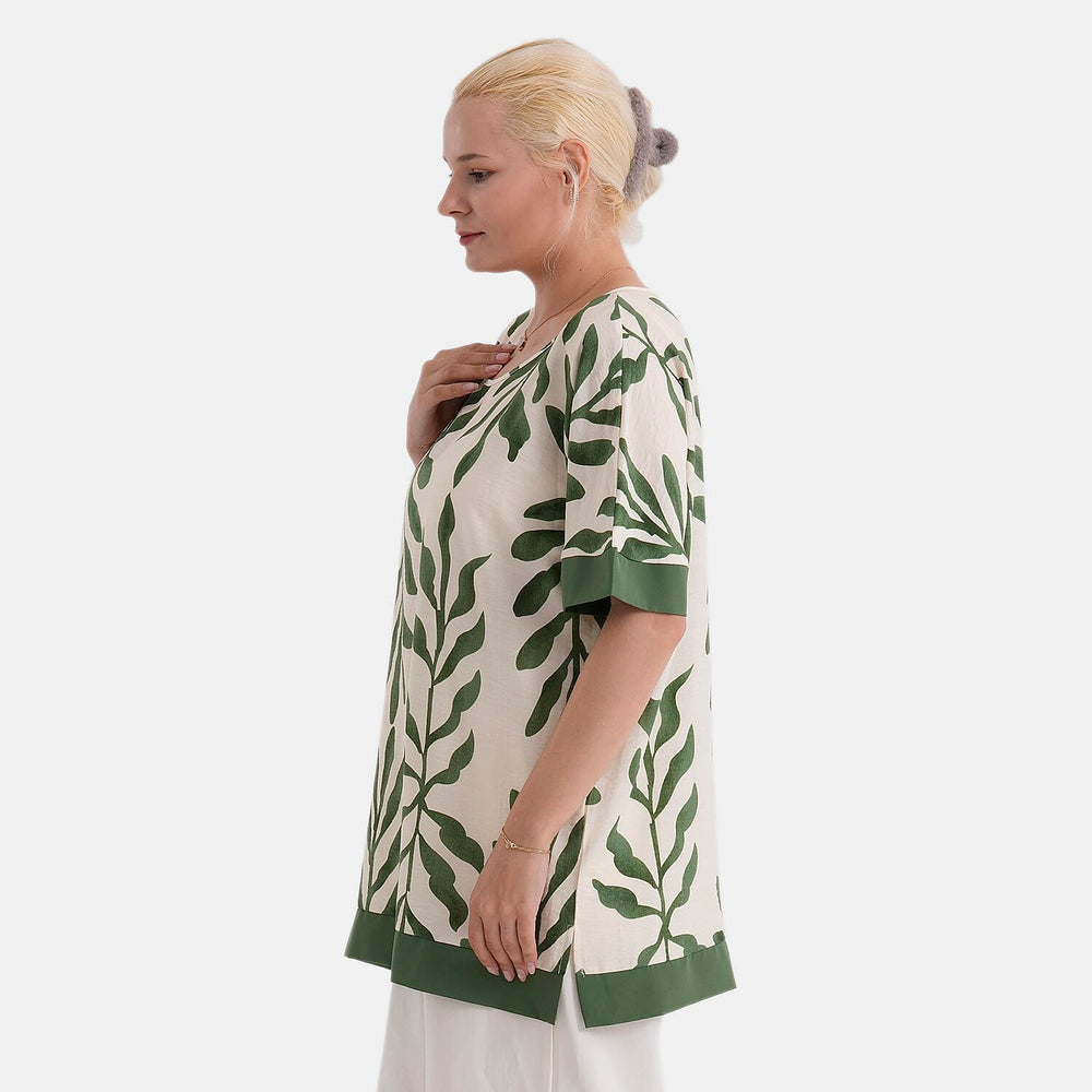 - Maisi Leaf Print Round-Neck Short Sleeve Top (Size S-M) - Green