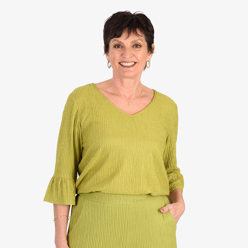 -Maisi Textured Bell Sleeve Tee (Size XL) - Light Green