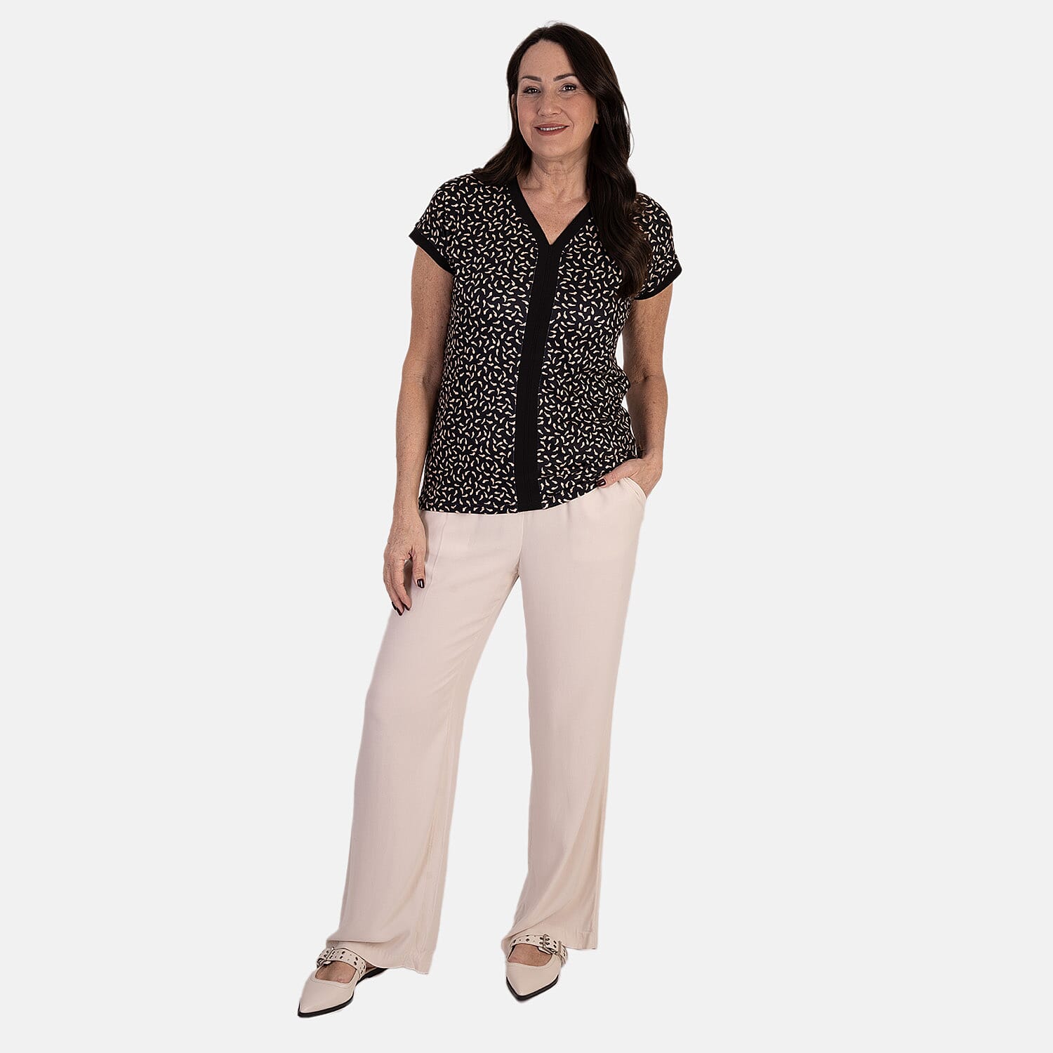 - Maisi Soft-Touch Printed V-neck Top (Size M) - Black