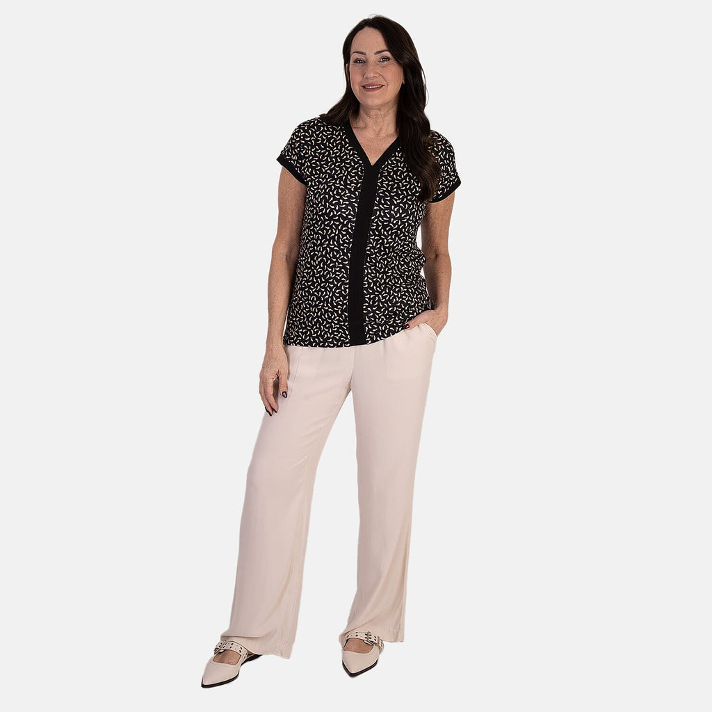 - Maisi Soft-Touch Printed V-neck Top (Size XL) - Black