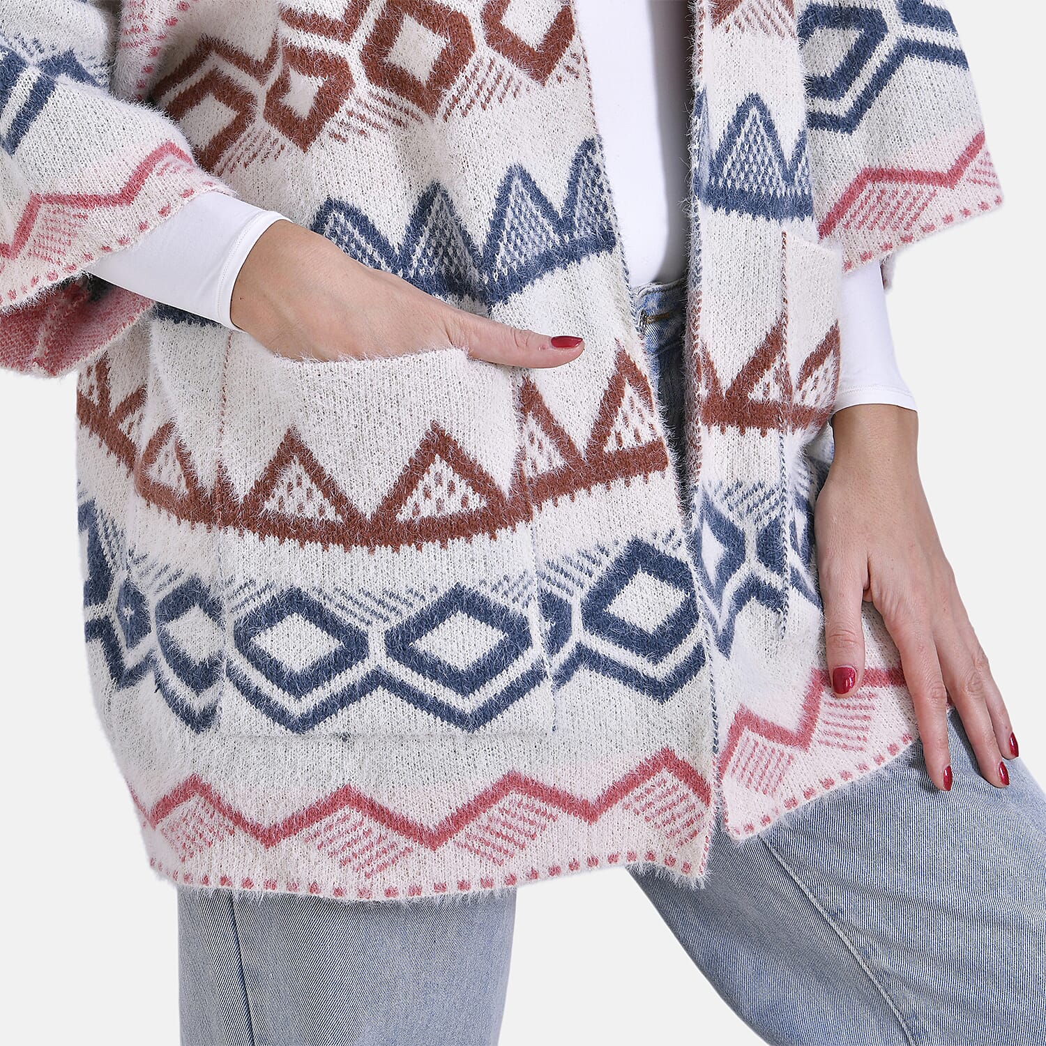 - Maisi Tribal Pattern Fuzzy Aztec Eyelash COATIGAN - Off-White, Blue - Pink