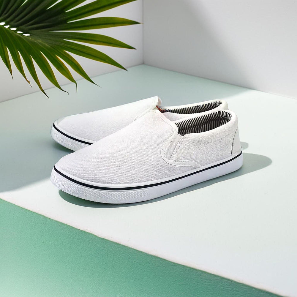 Mens Shoe (Size 8) - White