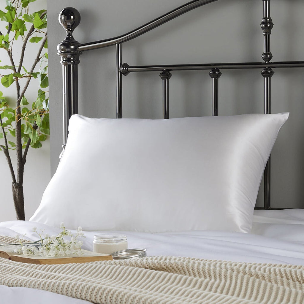 Pickford Gilbert - 100% Mulberry Silk Pillowcase (Size 75x55 cm) - White