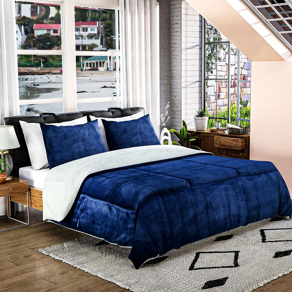 NEW - Set Of 3 Sherpa Comforter (Size Double) & 2 Pillow Cases (Size 75x50cm) Navy