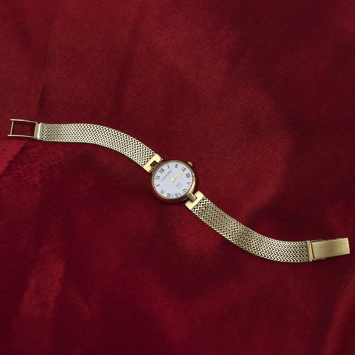 Premium Offer - Luxury 9K Yellow Gold Ladies Swiss Movement Watch With Water Resistant Wave Link (Size7.5) - Oval 17.5 Grams