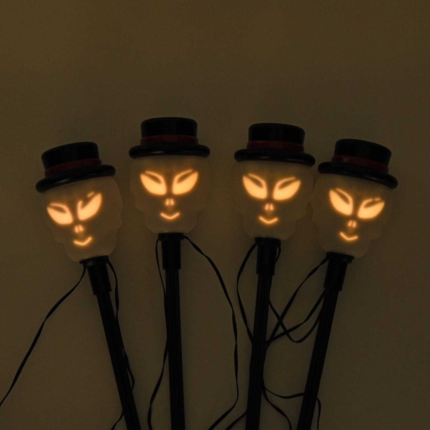 Set of 4 Musical Animated Skulls with Motion Sensor - Yellow - Black