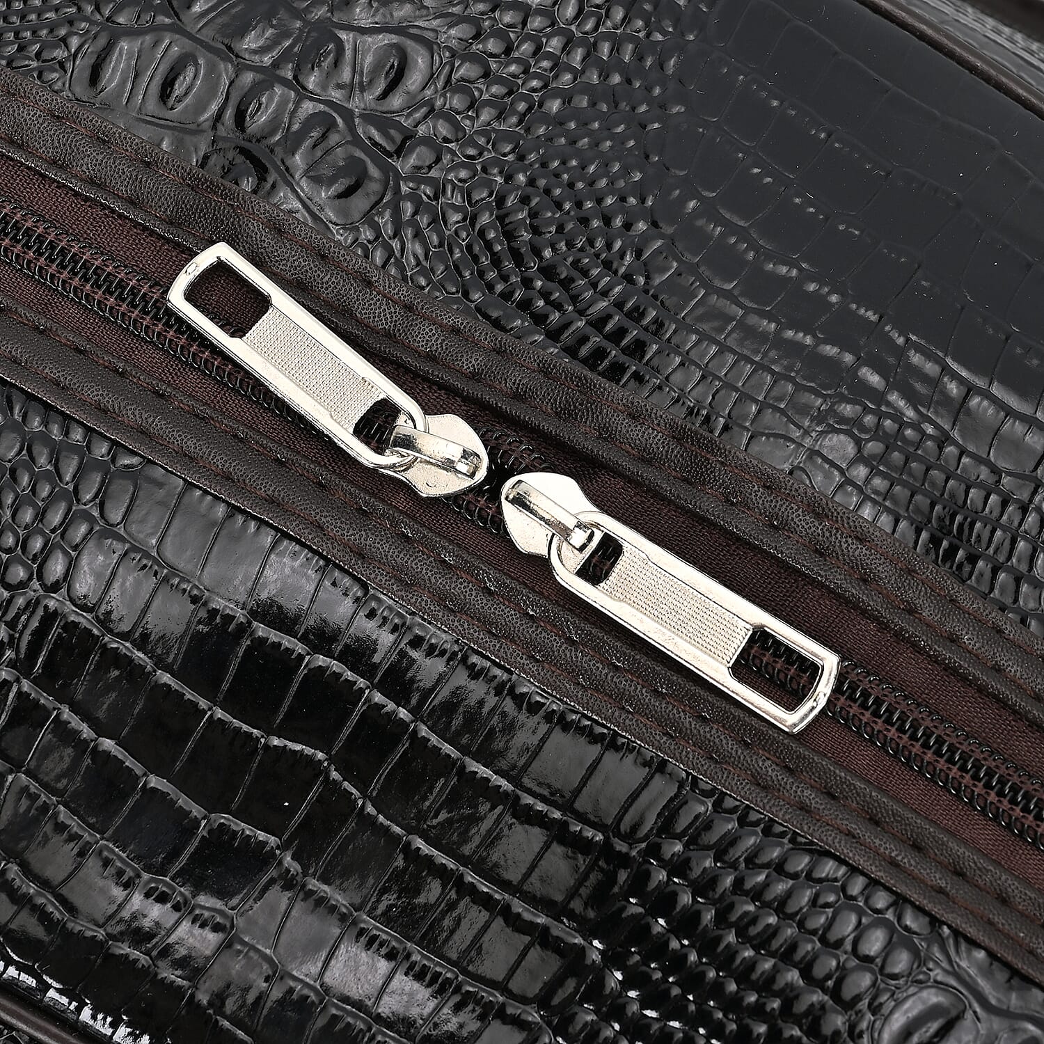 Crocodile Pattern Travel Bag - Black