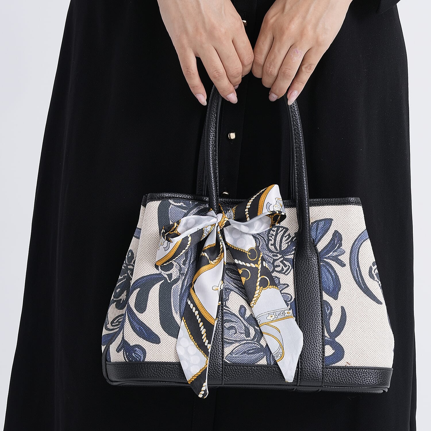 Trendy Graffiti Tote Bag with Mini Pouch - Black