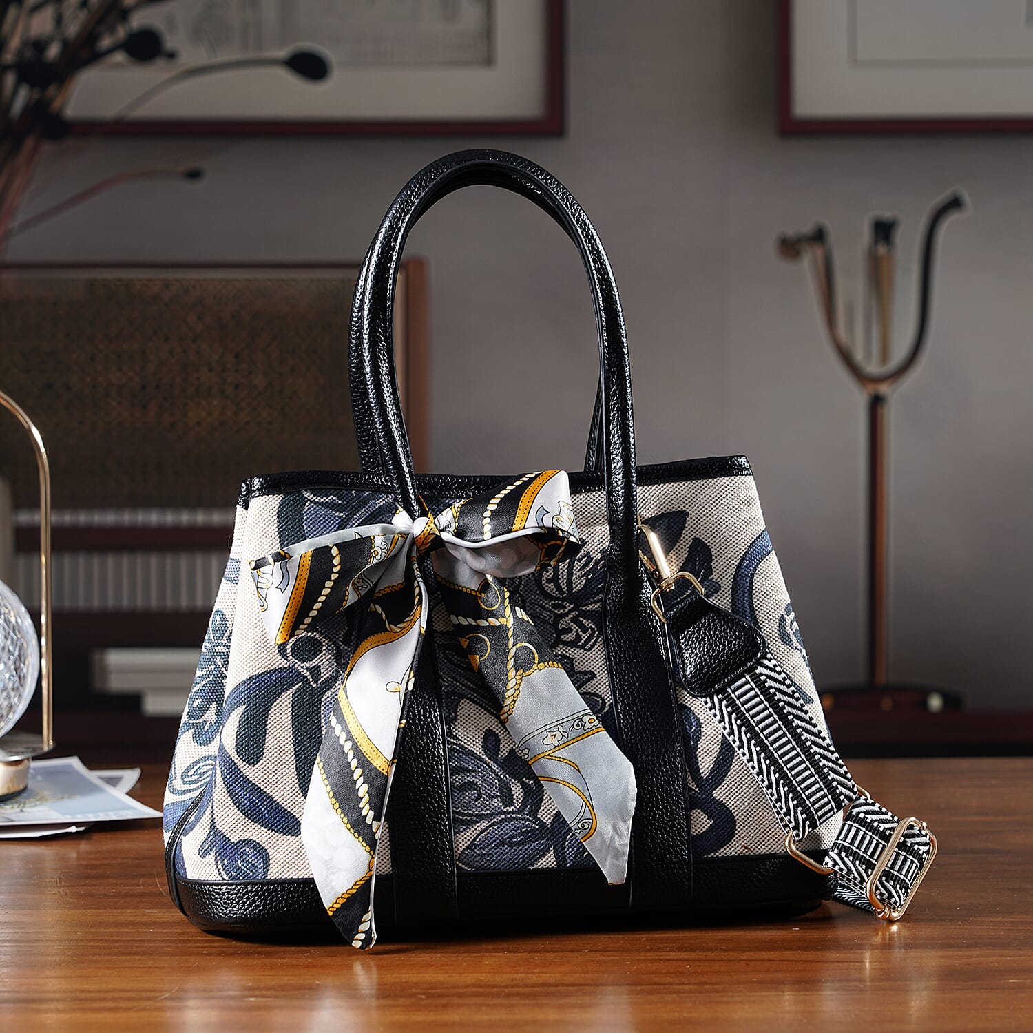 Trendy Graffiti Tote Bag with Mini Pouch - Black - Blue