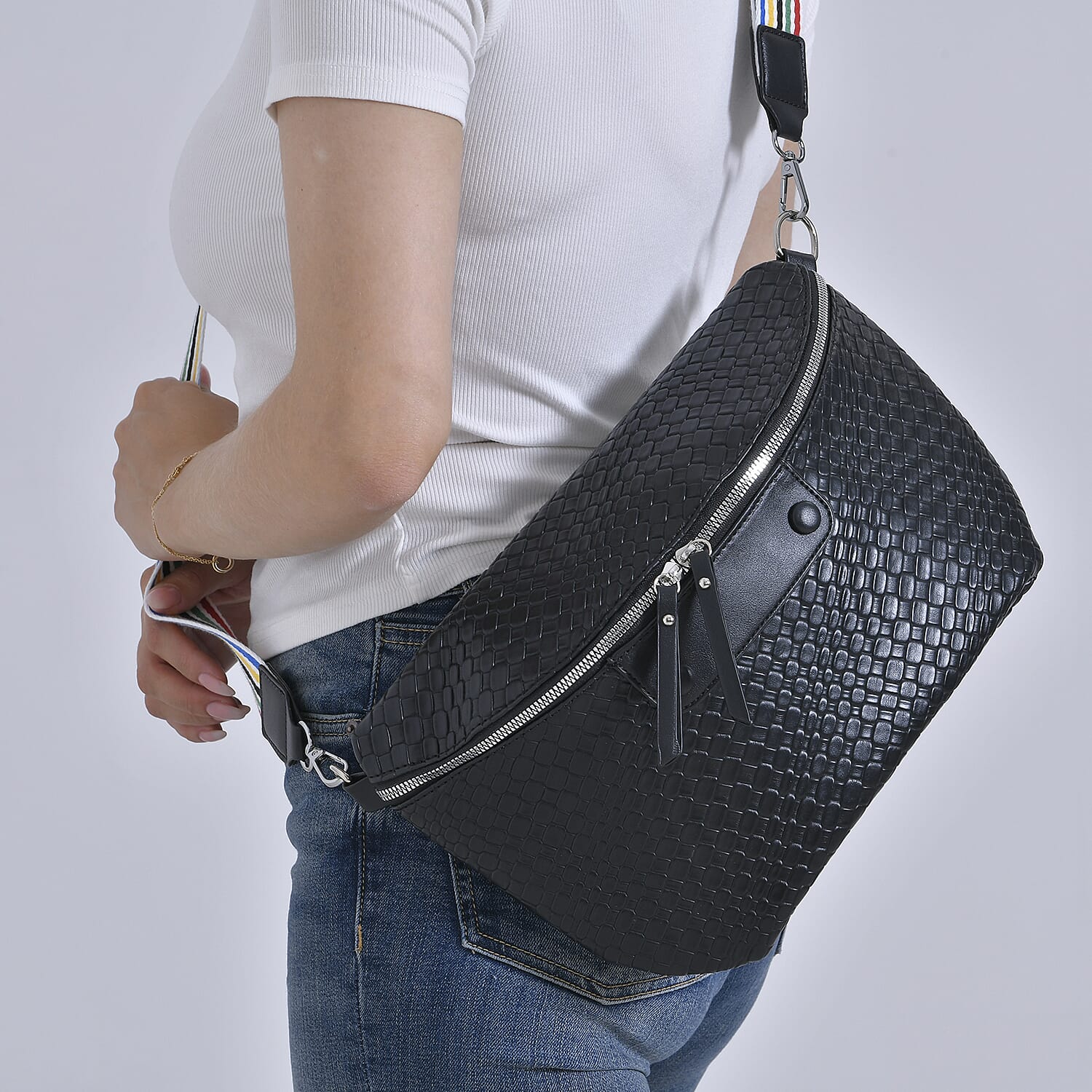 Leatherette Weave Pattern Crossbody Bag - Black