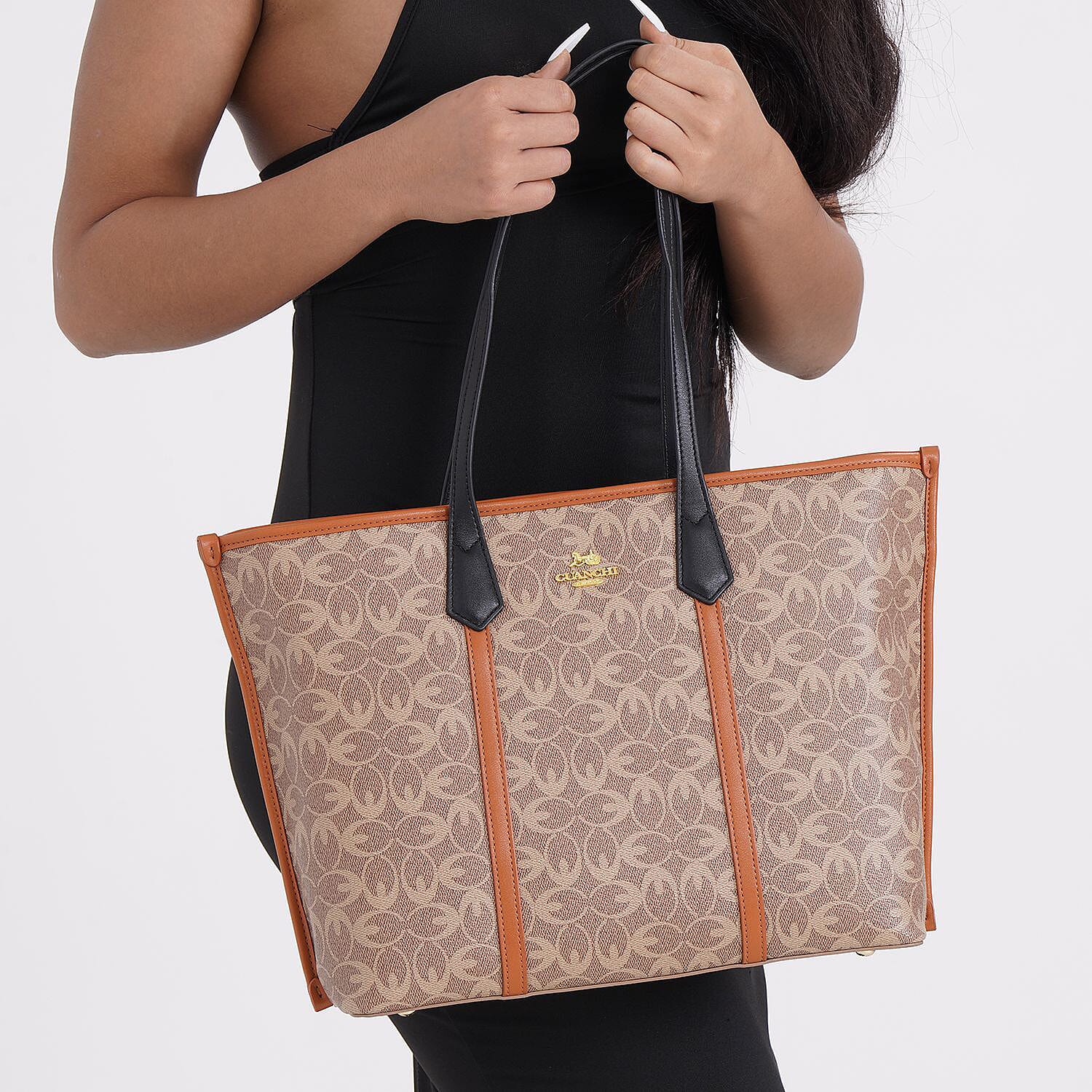 GUANCHI New York Tote Bag With Wristlet - Tan