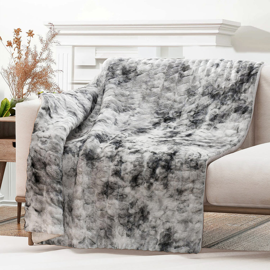 Polyester Patterned Blanket (Size 2000x1 cm) - Grey & Khaki
