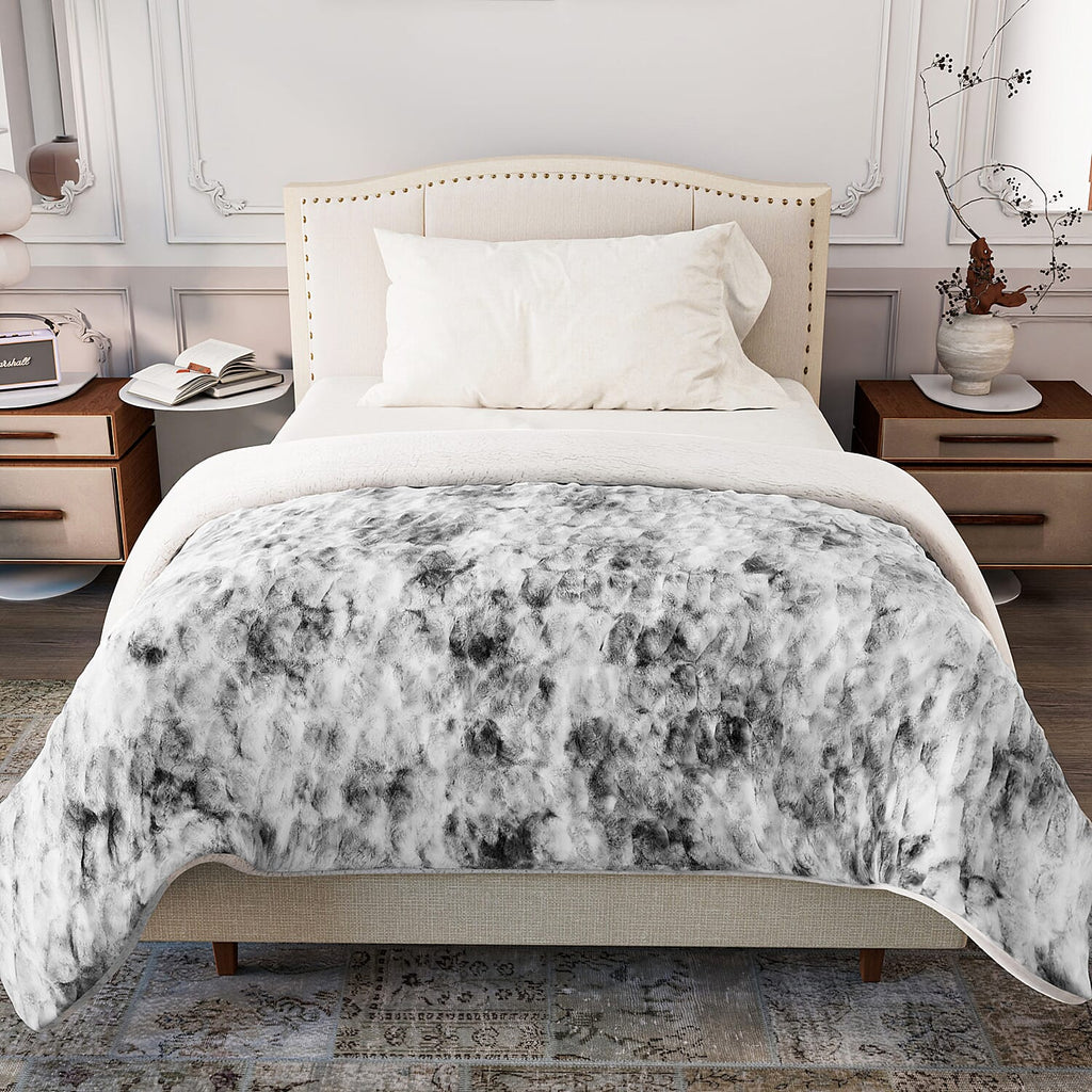 Polyester Patterned Blanket (Size 2000x1 cm) - Grey & Khaki