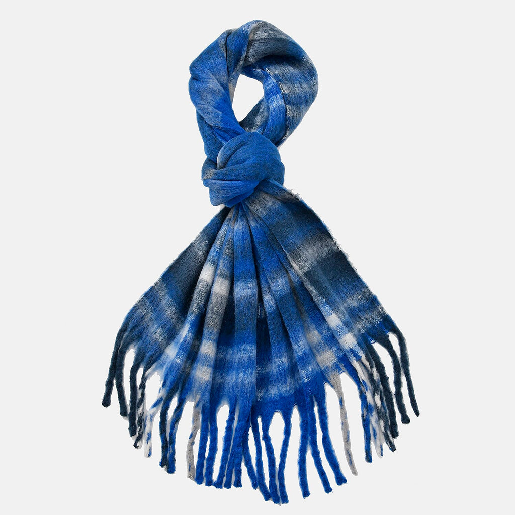 Cozy Checkered Scarf with Fringes - Blue