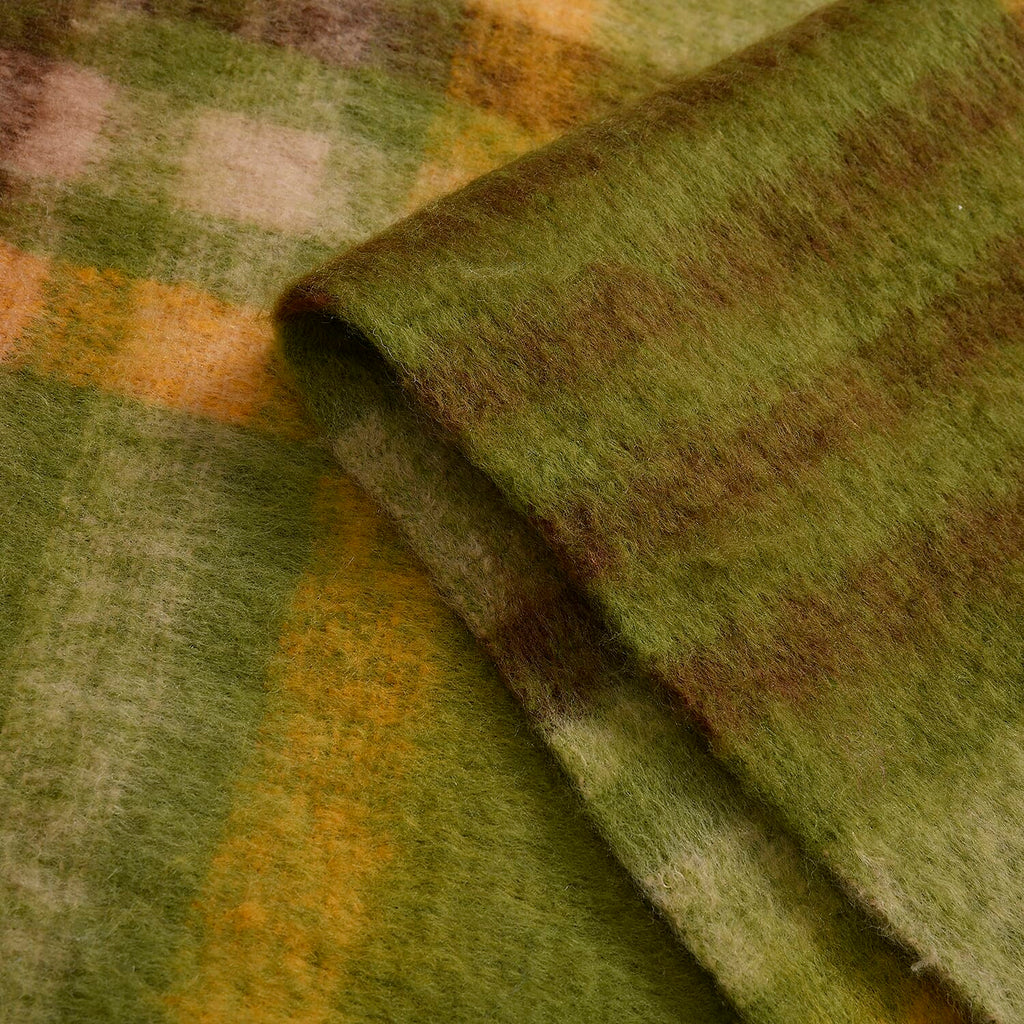 Cozy Checkered Winter Scarf with Fringes - Green