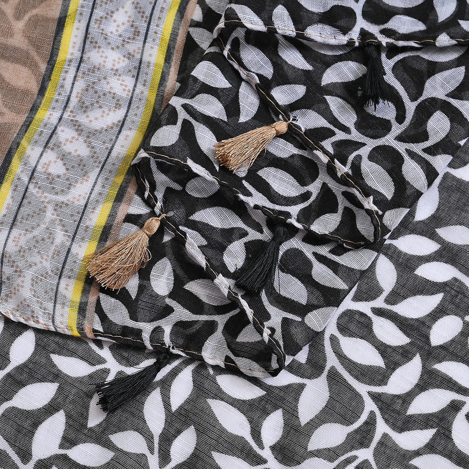 Closeout Deal New Arrival Leaves Pattern Scarf (One Size, 180x87 cm) - Black