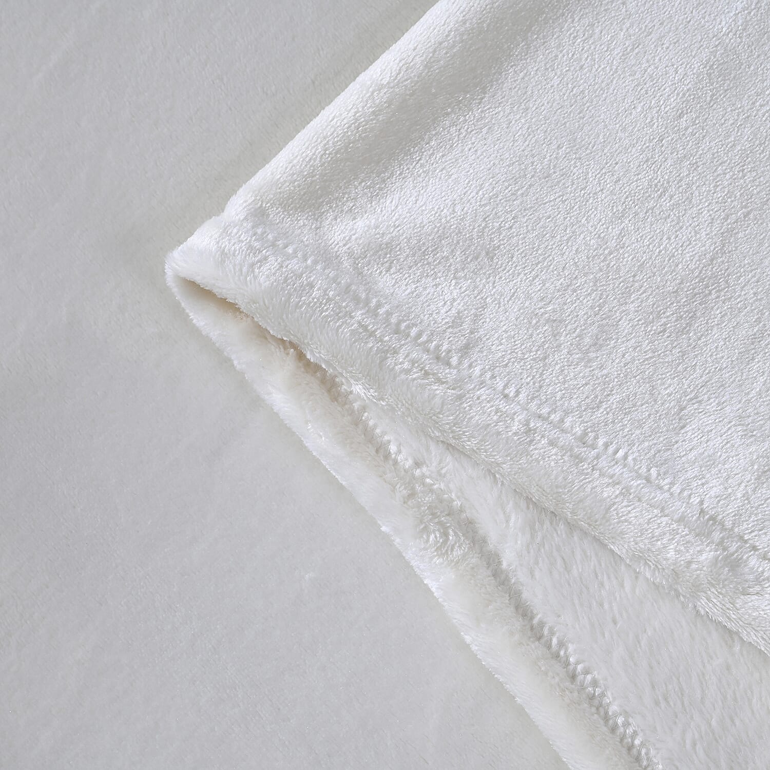 Soft and Luxurious Blanket - Cream Size- 220x228cm