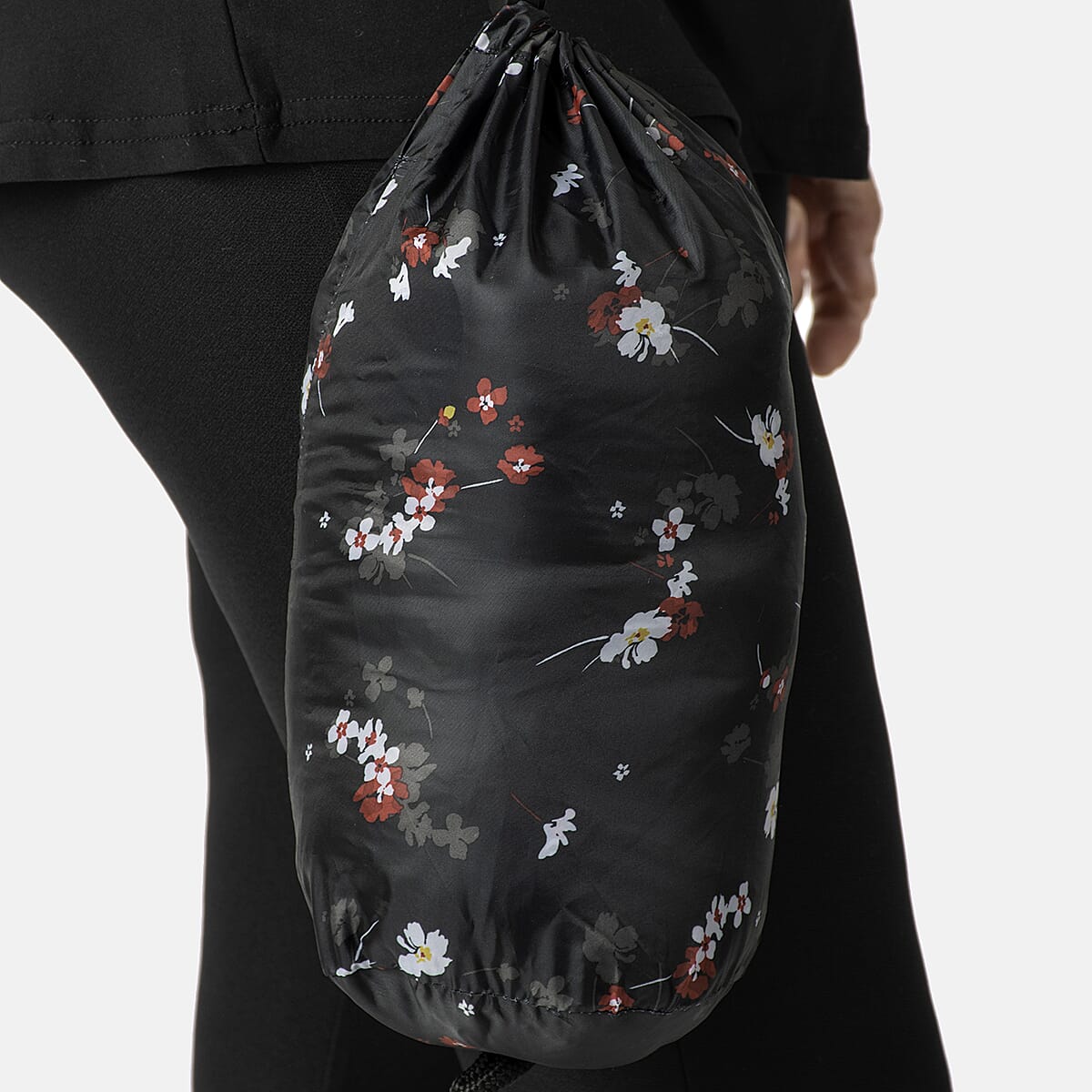 Weekend Ladies Floral Pack Away Gilet (Size 18) - Black