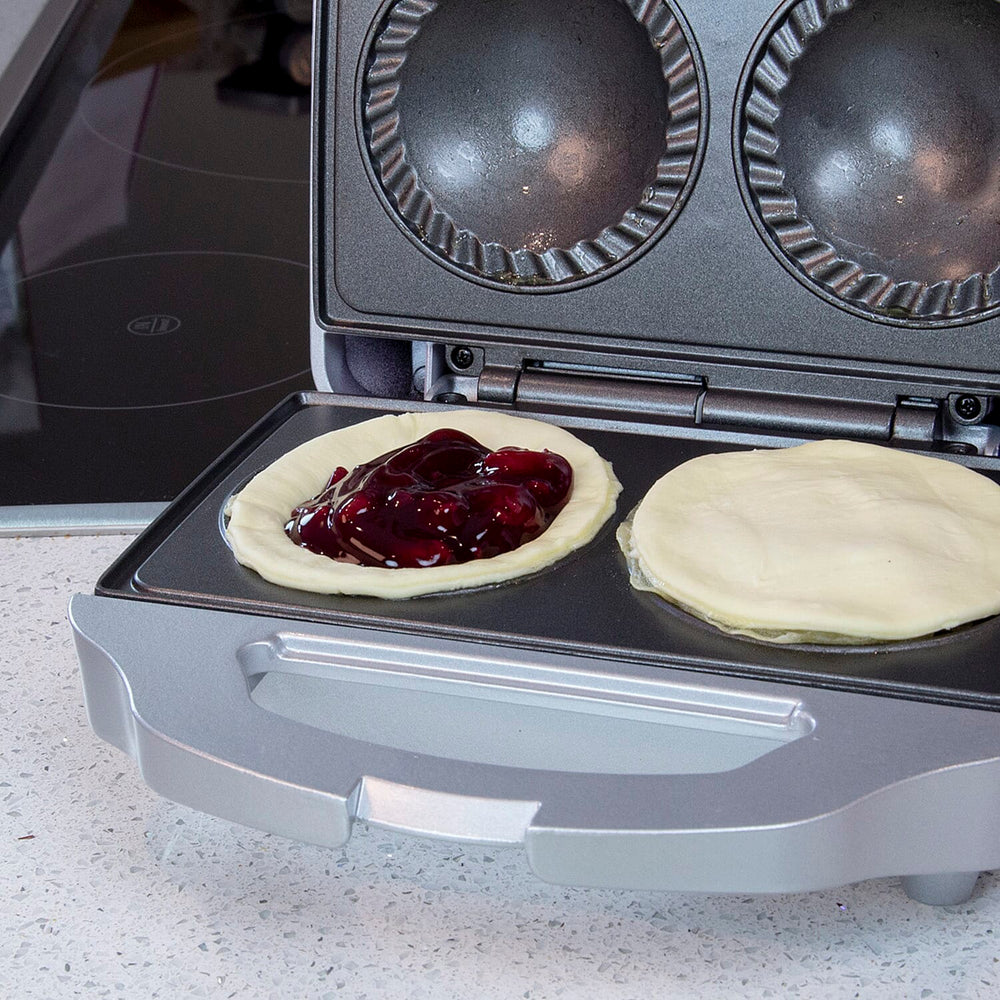 Quest Non Stick Pie Maker - Black