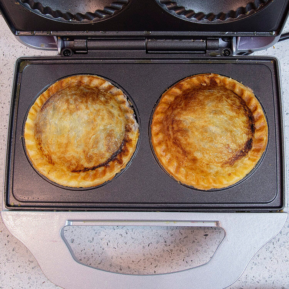 Quest Non Stick Pie Maker - Black