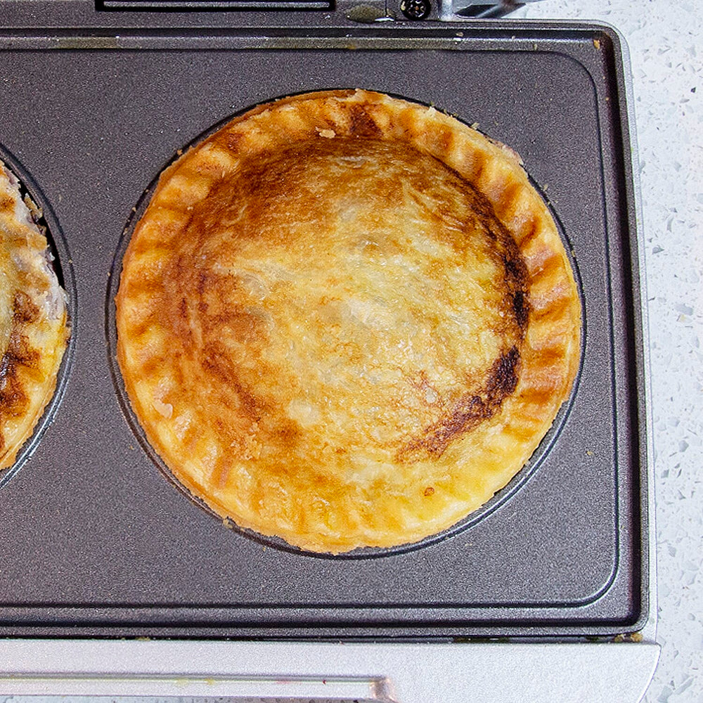 Quest Non Stick Pie Maker - Black