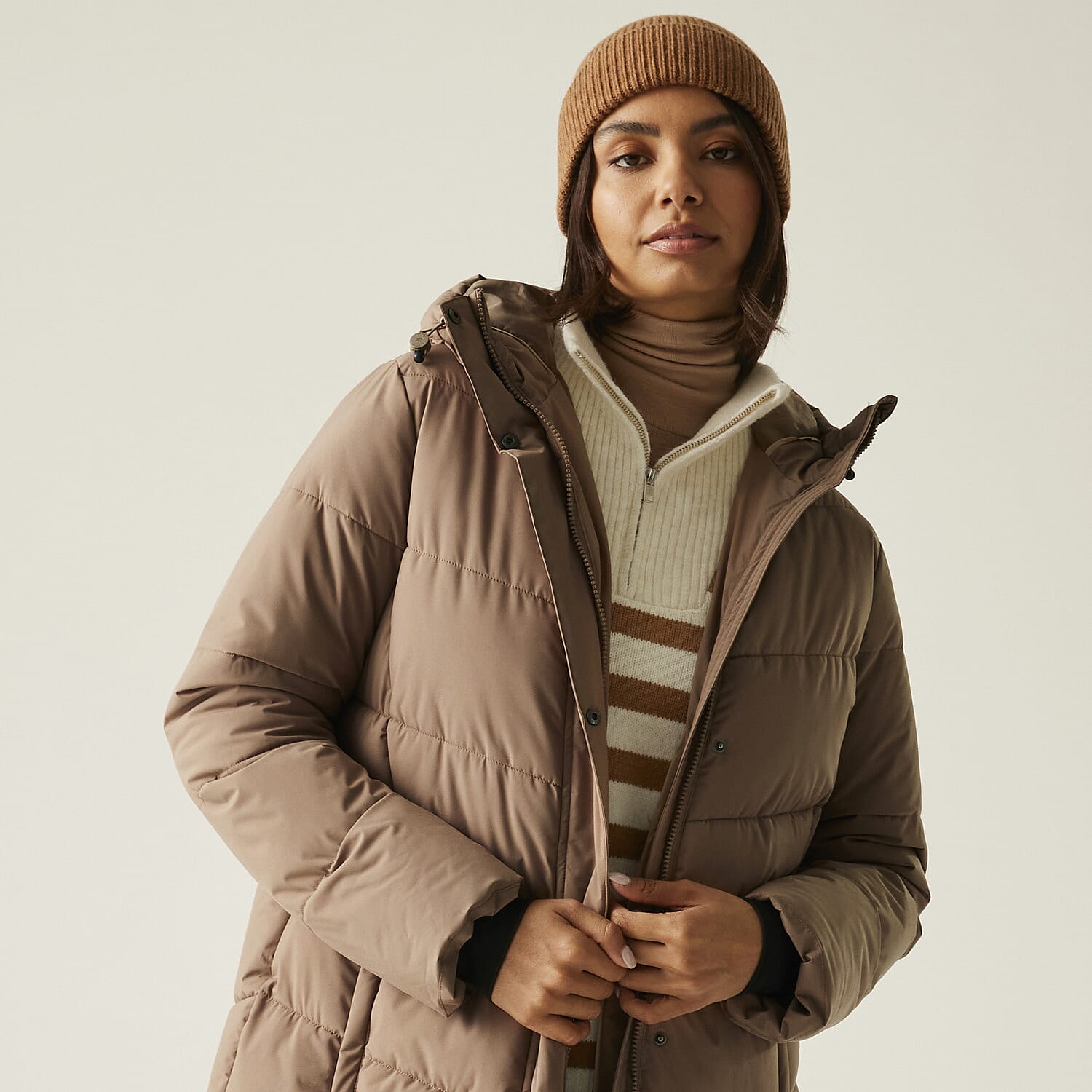 Regatta Womens Longline Quilted Insulated with Hood - Seam Snaps (Size - 18) - Mocha