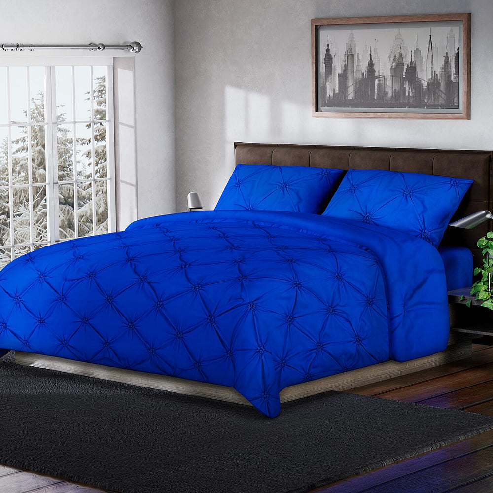 4 Piece Set Solid Microfibre 1 Comforter (225x220 Cm),1 Fitted Sheet (140x190 Cm) and 2 Pillowcases (50x70 Cm) - Royal Blue