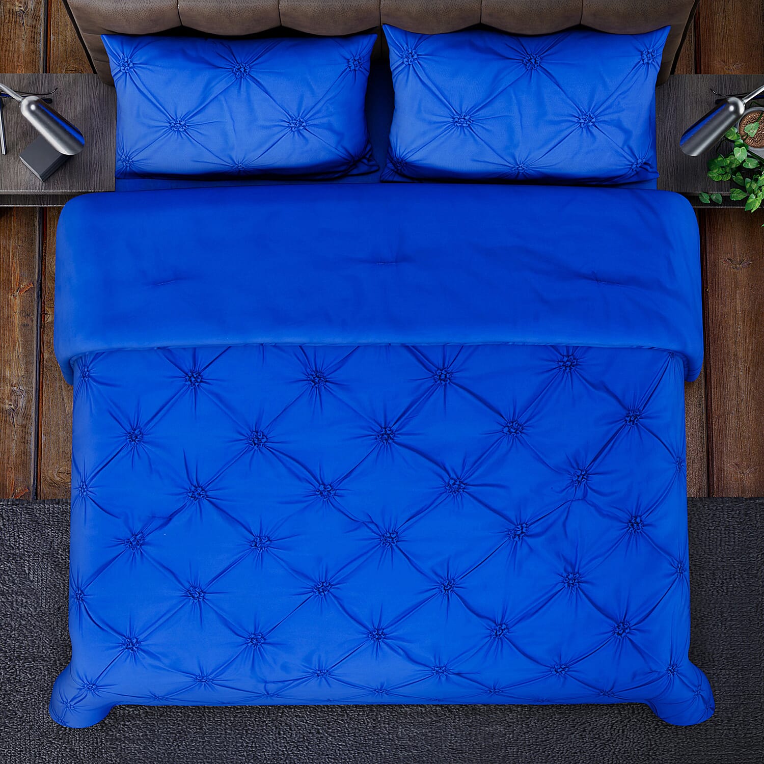4 Piece Set Solid Microfibre 1 Comforter (225x220 Cm),1 Fitted Sheet (140x190 Cm) and 2 Pillowcases (50x70 Cm) - Royal Blue