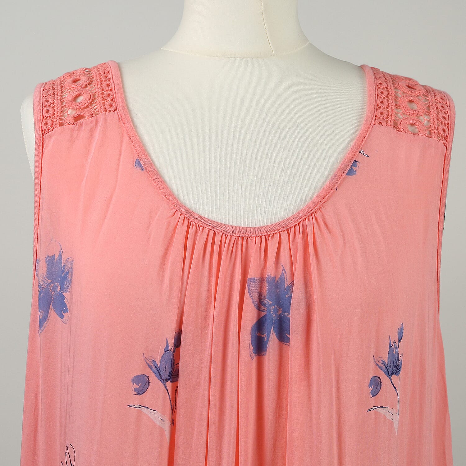 SUGARCRISP Printed Vest Top with Border Detail and Lace Shoulder in Coral (One Size- 60x75cm) CB - 29in