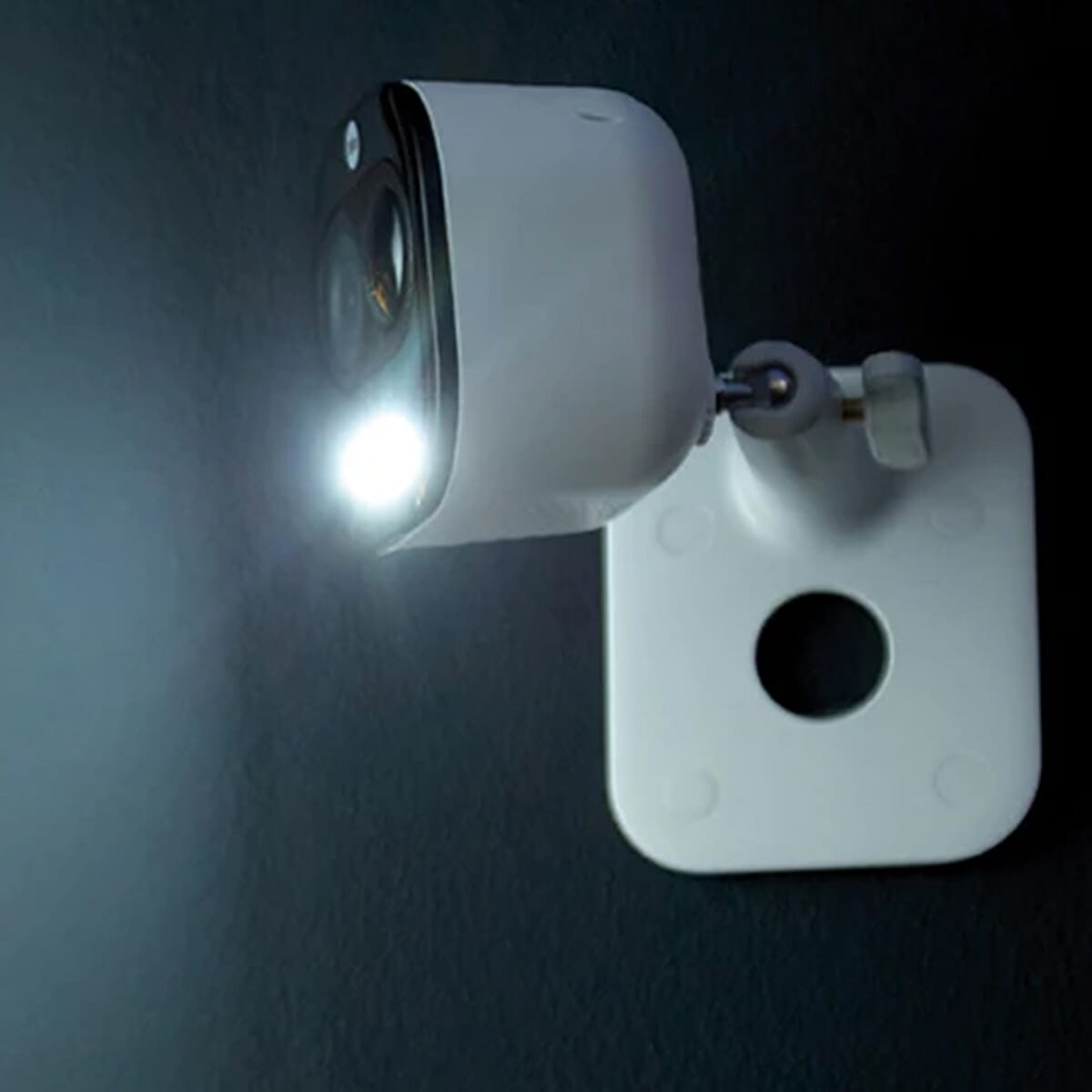 THE BEST HOME SECURITY OFFER - Yale All in One Wi-fi Security Camera - White