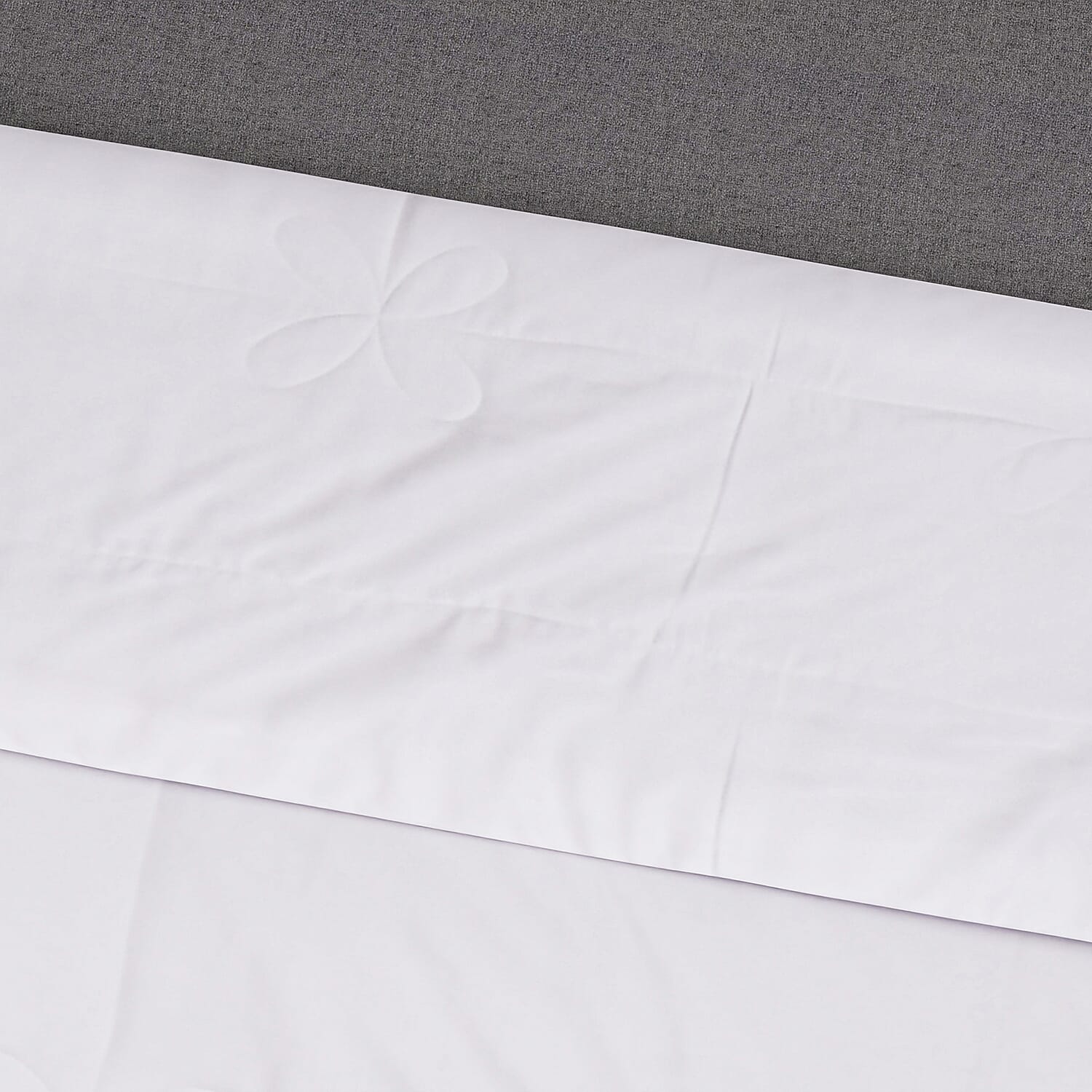 Bamboo Patterned Comforter and Duvet (Size 200x1 cm) - White & White