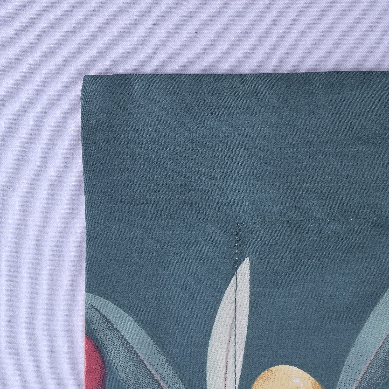 100% Natural Mulberry Silk Quilt (200 cm) with Cotton Printed Cover, 2 Pillow Cases (75x50 cm), Cushion Cover (40 cm) - Teal (Size- Double)
