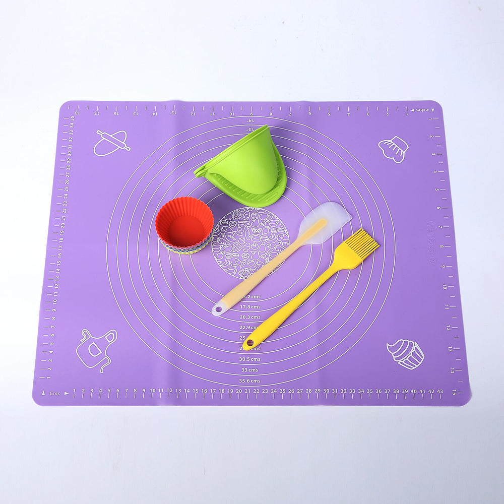 14 Piece Set Baking Tools (Includes 1xOil Brush, 1xScraper, 9xBaking Cups, 1xKneading Dough Mat, 2xSilicone Insulated Grips) - Multi