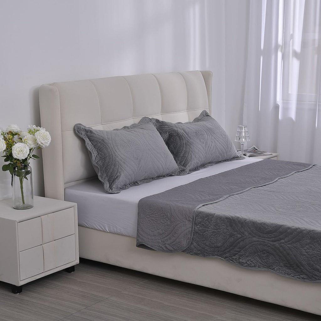 3 Pcs Set Summer Quilt and 2 Pillowcases (Size 200x200 Cm) - Grey
