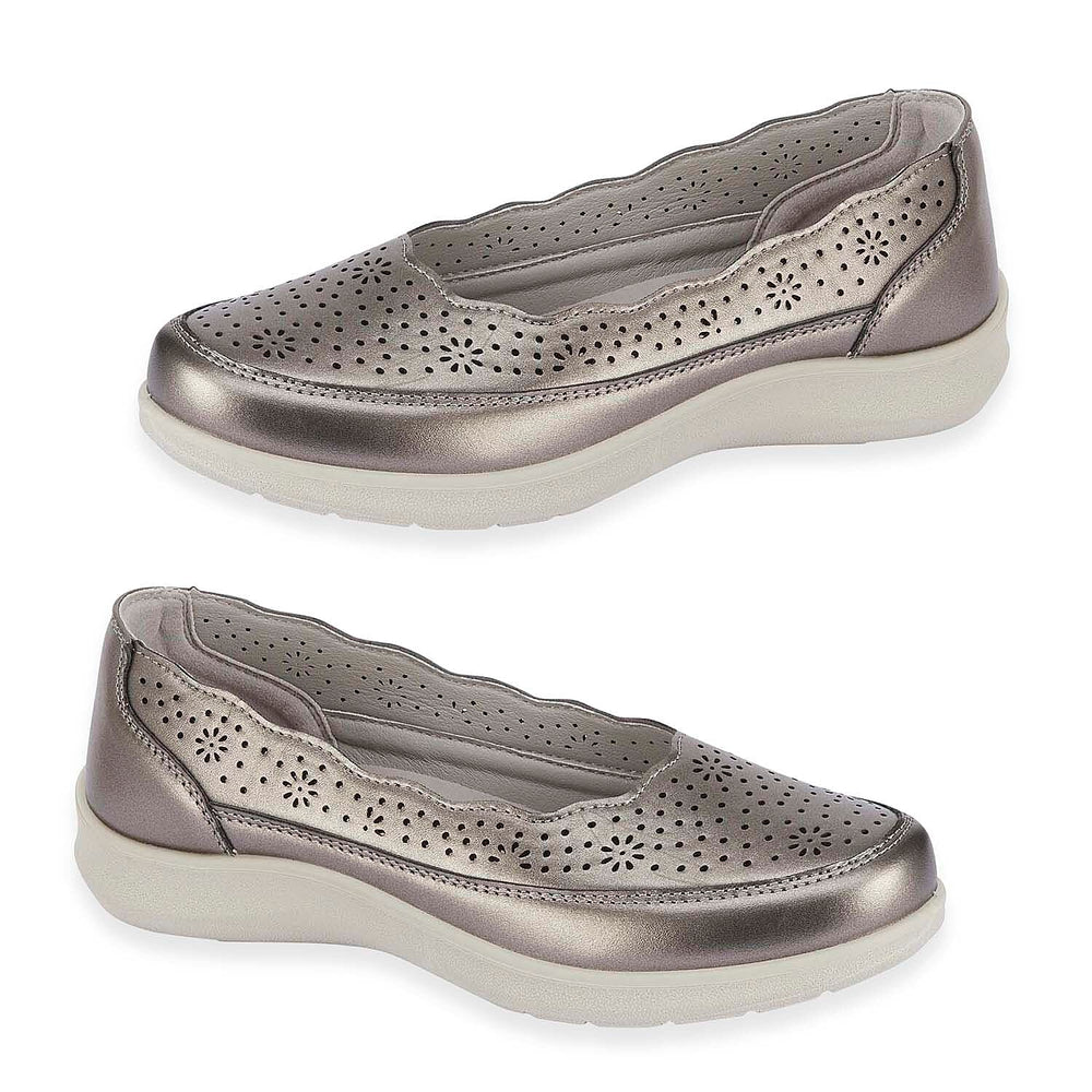 Shoetree Comfort Vienna Ladies Lightweight Slip-On Casual Pump With Decorative Cutouts (Size 3) - Pewter