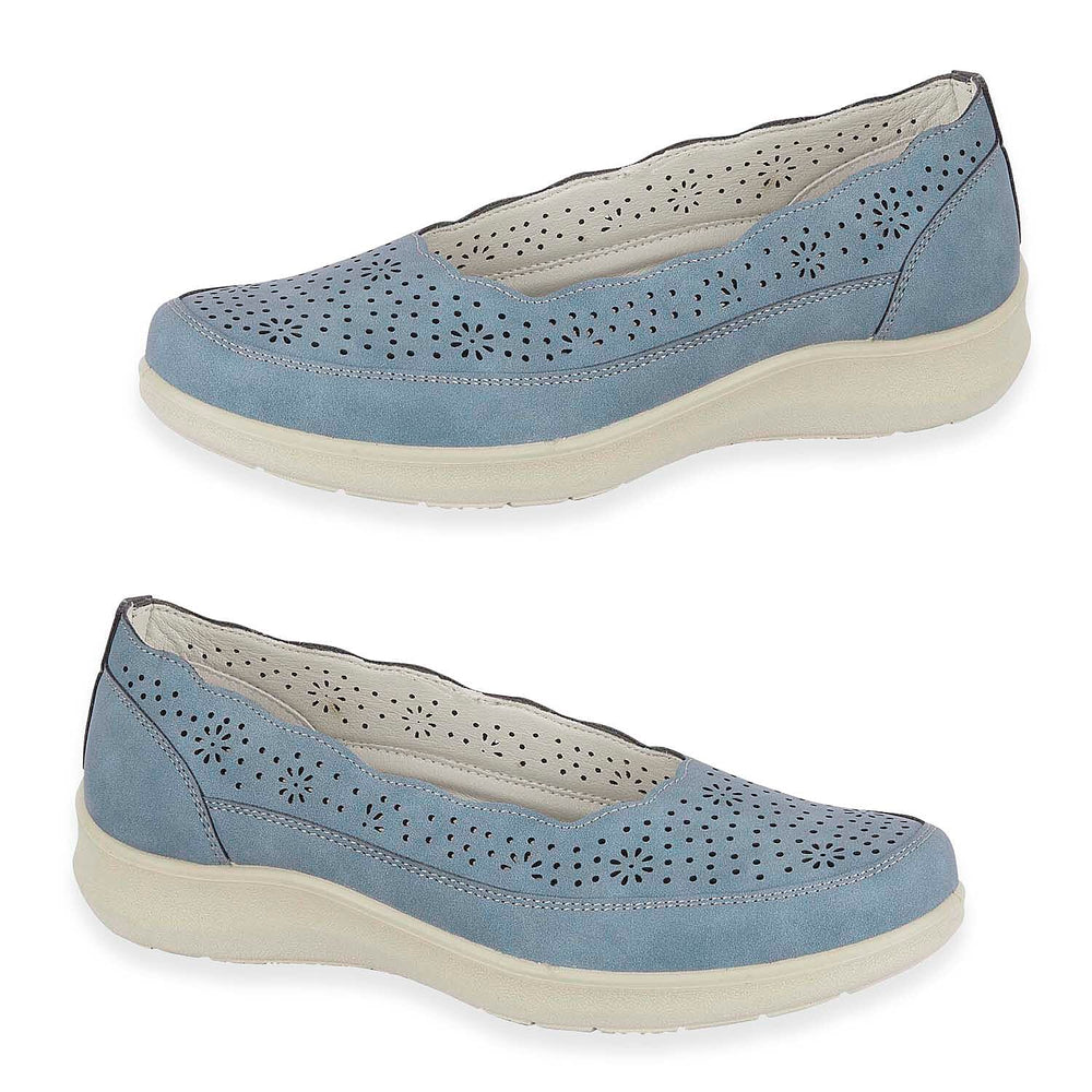 Shoetree Comfort Vienna Ladies Lightweight Slip-On Casual Pump With Decorative Cutouts (Size 6) - French Blue