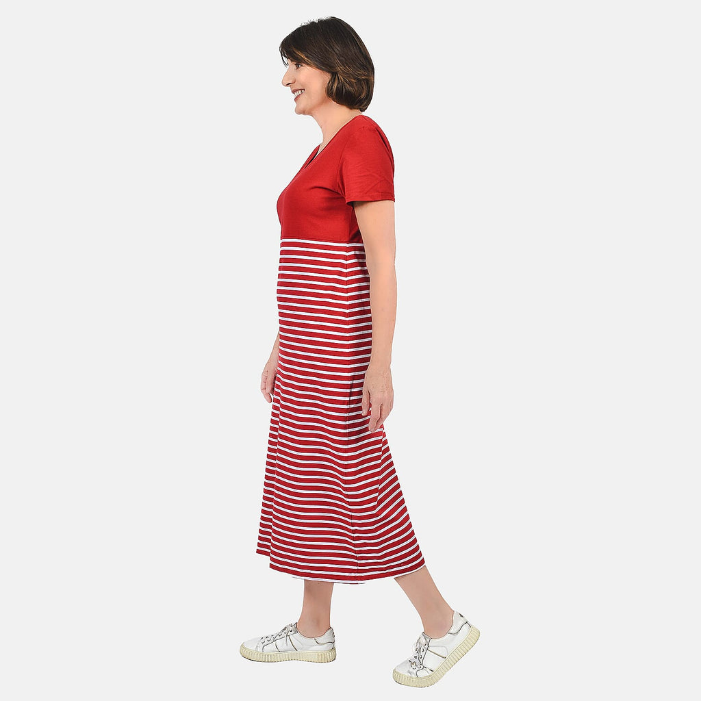 SUGARCRSIP Short Sleeve T-Shirt Maxi Dress in Red (Size M)