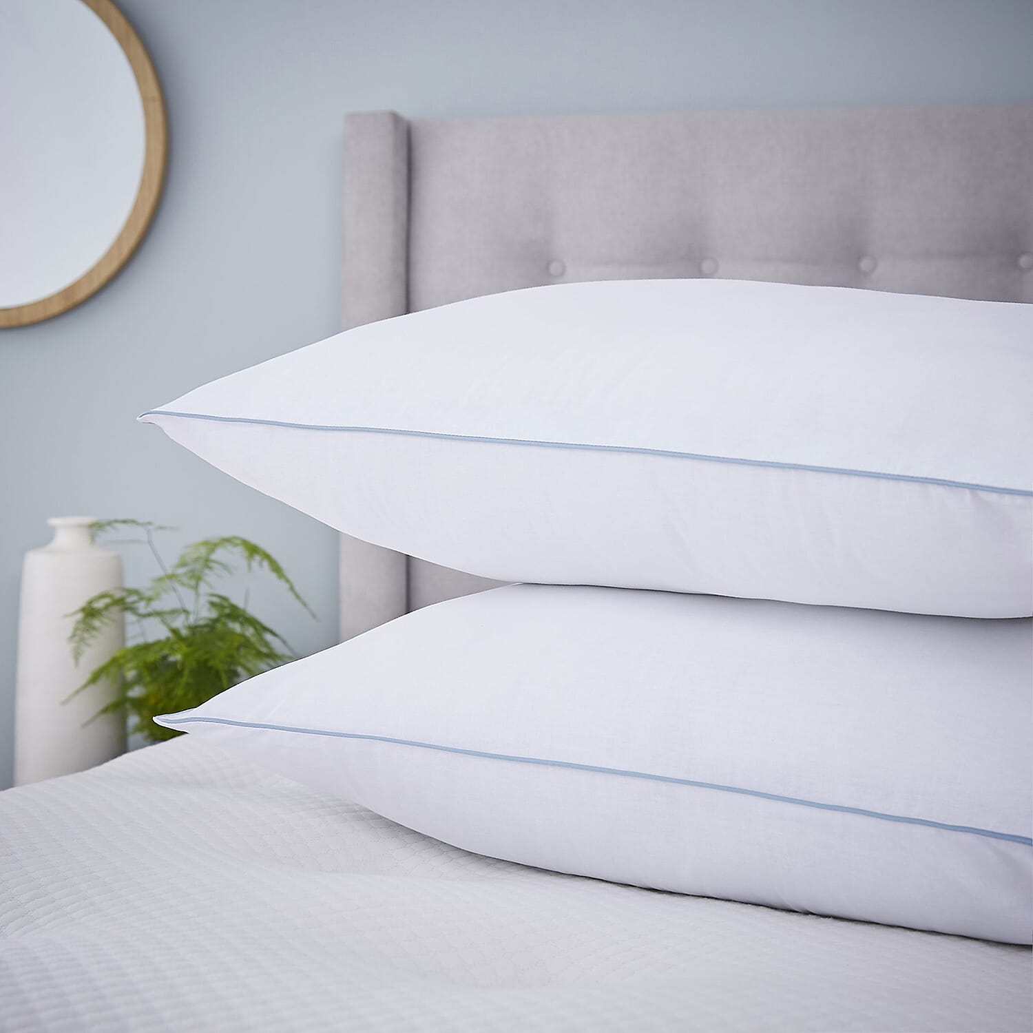 Silentnight Cool Comfort Set of 2 Pillows - Filled With Soft & Bouncy DuPont Fibres