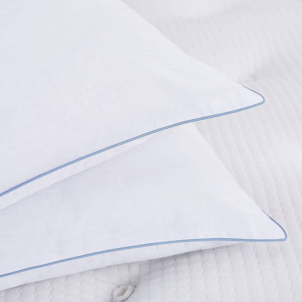 Silentnight Cool Comfort Set of 2 Pillows - Filled With Soft & Bouncy DuPont Fibres