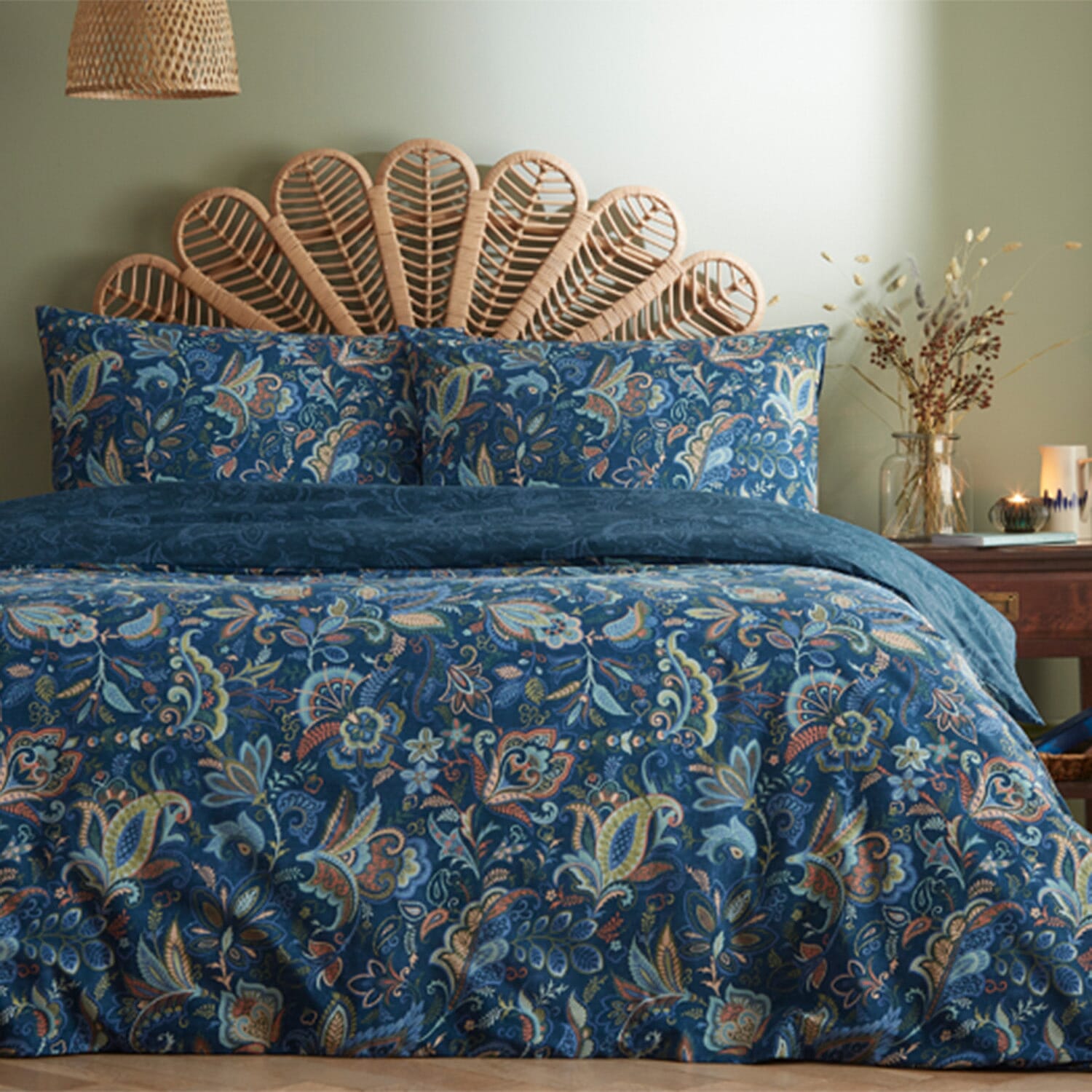 Simply Charlotte Jacobus Natural Botanical Print Duvet Cover Set (Size Double) - Blue