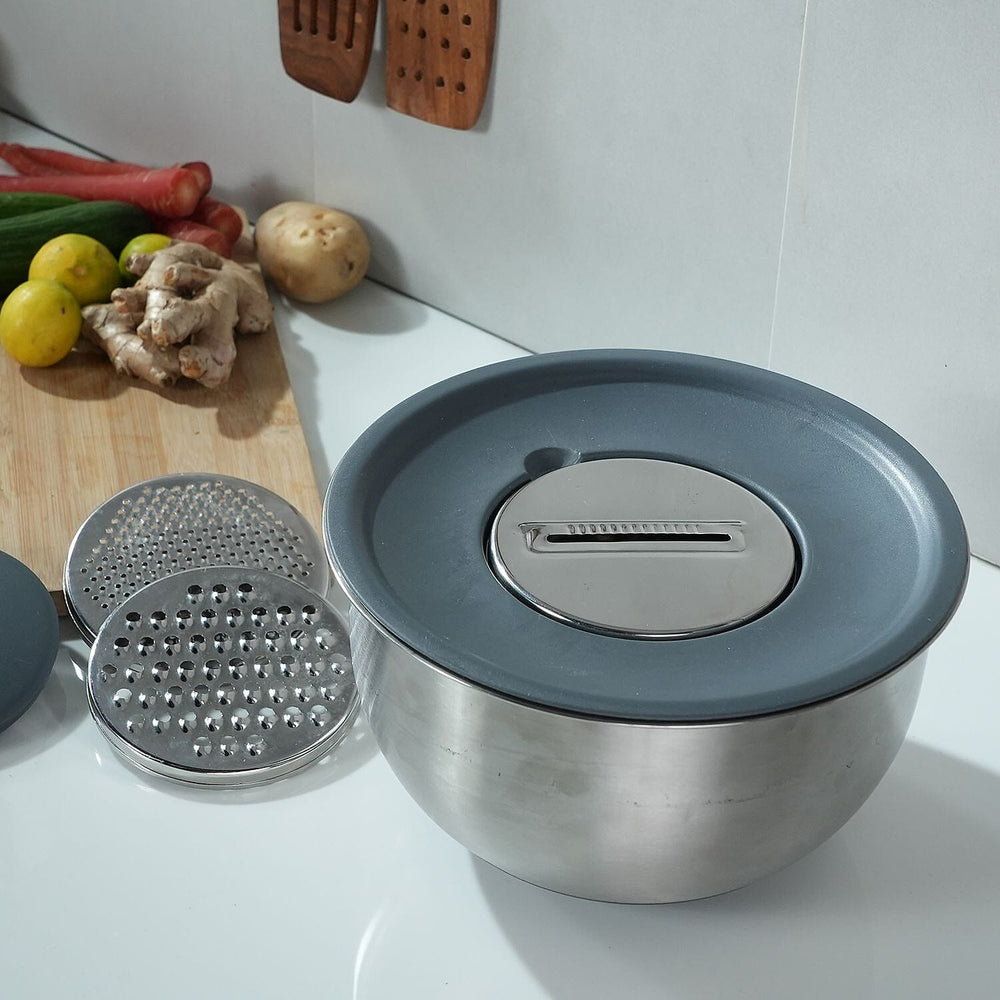 Splash Bowl with Antiskid Base with 3 Graters (Size 20x16 cm) - Silver