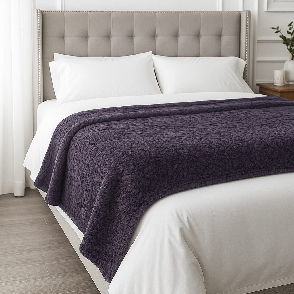 THE OPULENT LUXURY - HUSH HAVEN Ultra Soft - Warm Sumptuous Double Layer Sherpa Faux Fur Blanket 680 GSM (180 x 150 cm) - Amethyst